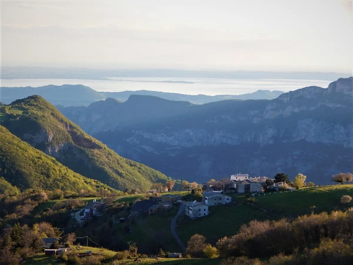 Bed & Breakfast B&B Contrade Alte Sant'Anna d'Alfaedo Italy
